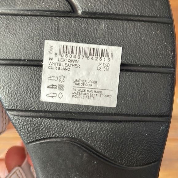 Clarks Lexi Qwin 10 M White Leather Sandals Wedge Heels Velcro Comfort Shoes - Picture 5 of 10